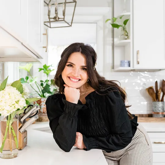 Becca Hageman, Agent in  - Compass