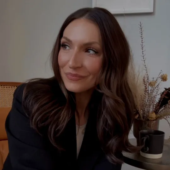 Carlee Henderson, Agent in  - Compass