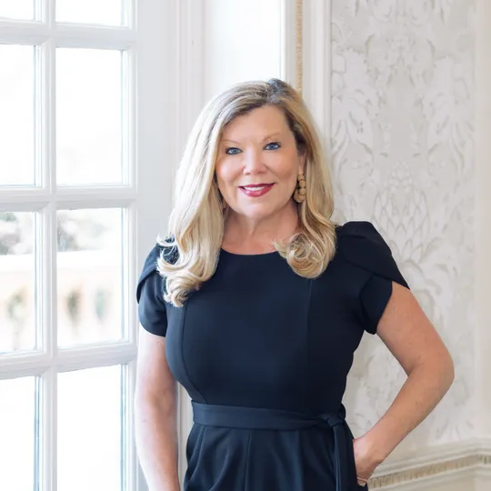 Denise Miller, Agent in  - Compass