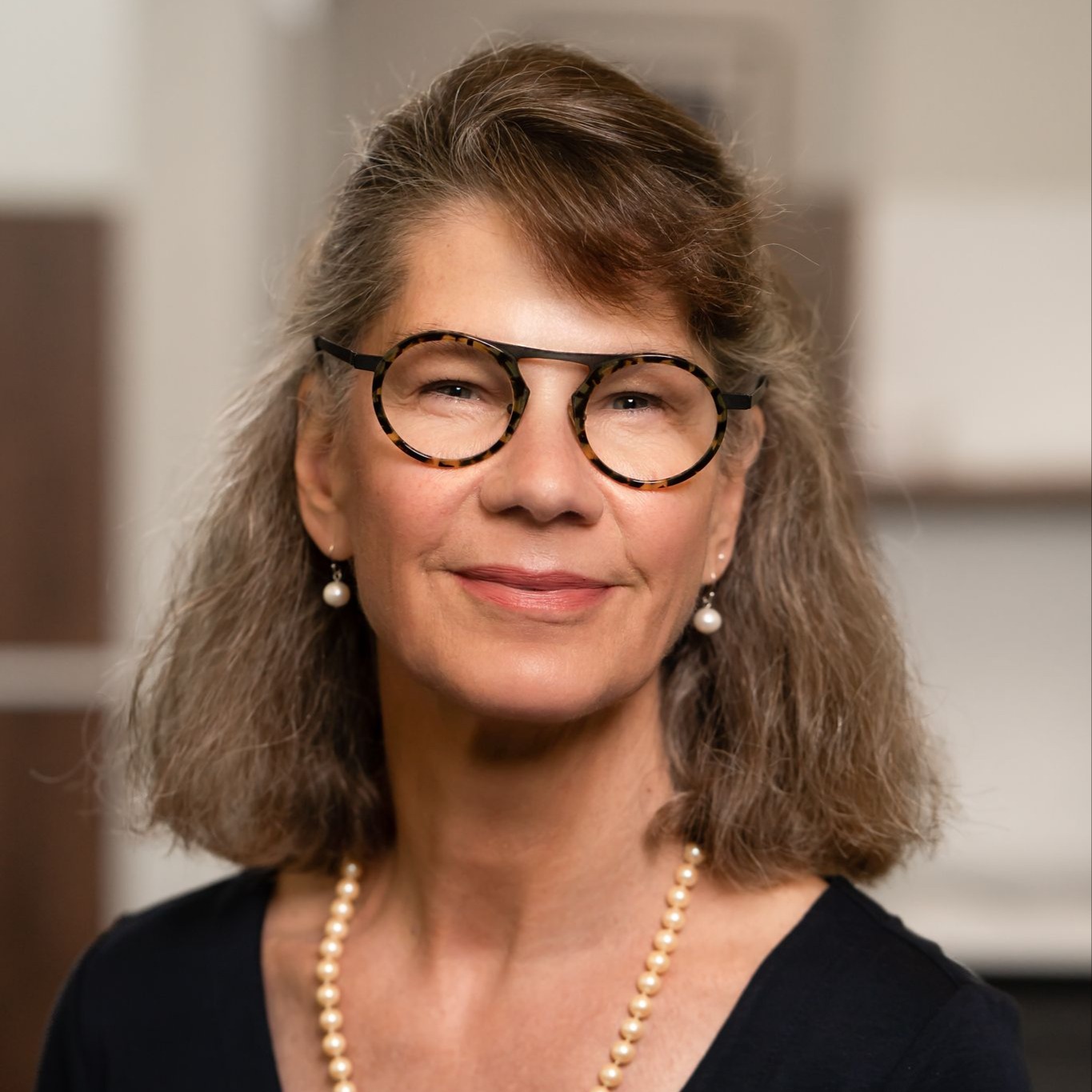 Headshot of Karen Long