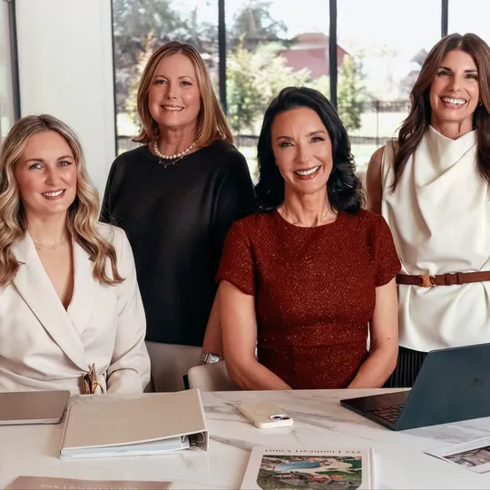 Michelle Maldonado Team, Agent in  - Compass