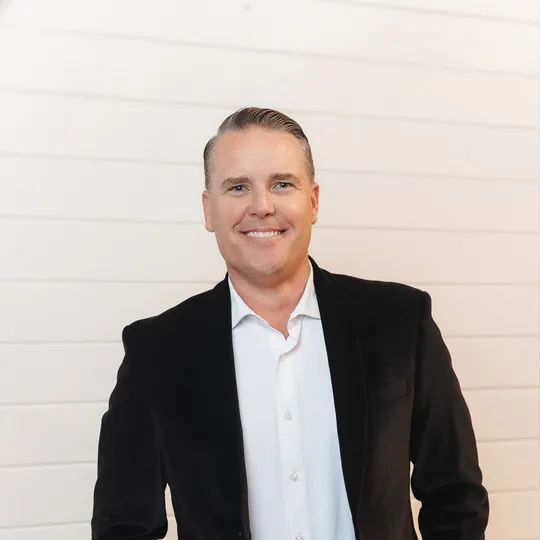 Jimmy Torres, Agent in  - Compass