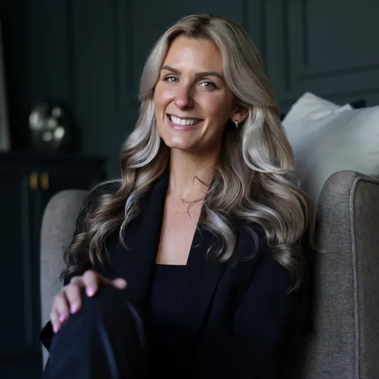 Morgan Halbruner, Agent in  - Compass