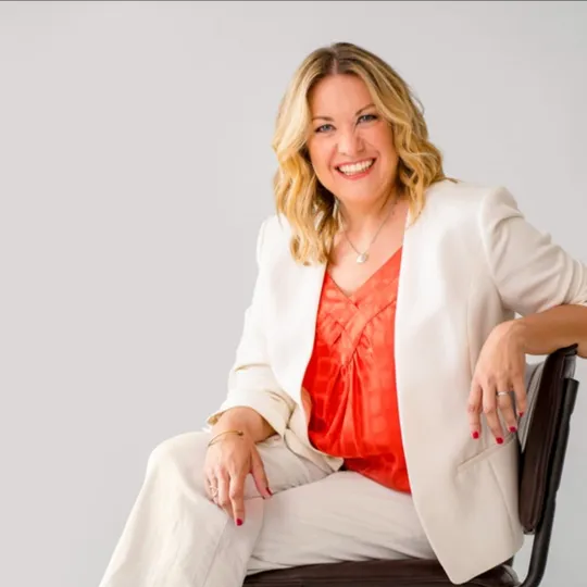 Courtney Sieloff, Agent in  - Compass