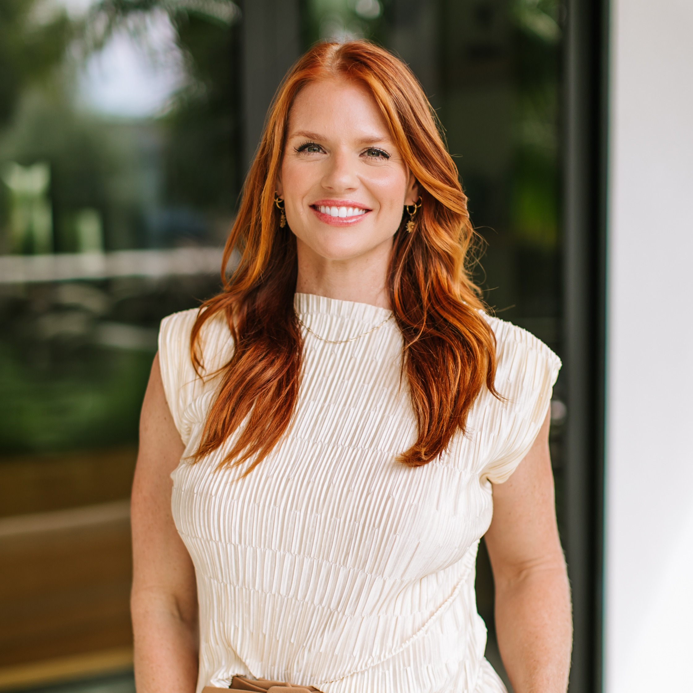 Headshot of Lauren Shuffett