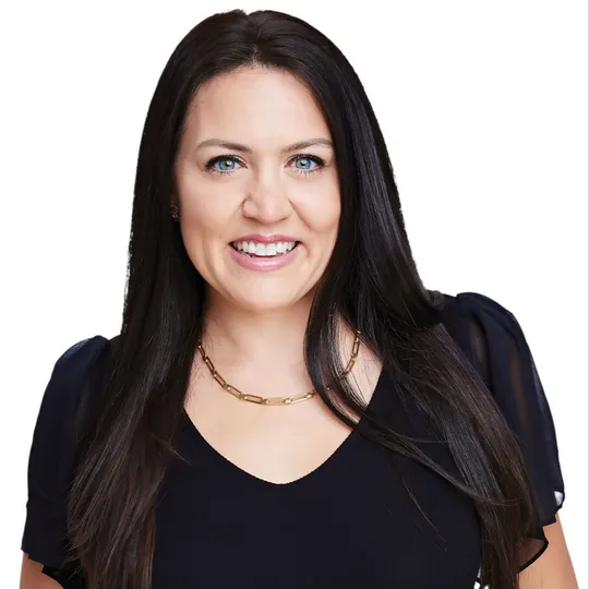 Elisha Perez, Agent in  - Compass