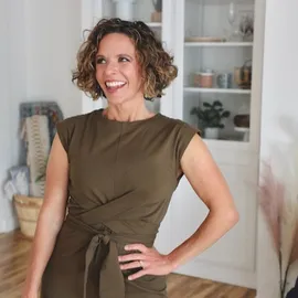 Rhonda Keen, Agent in  - Compass