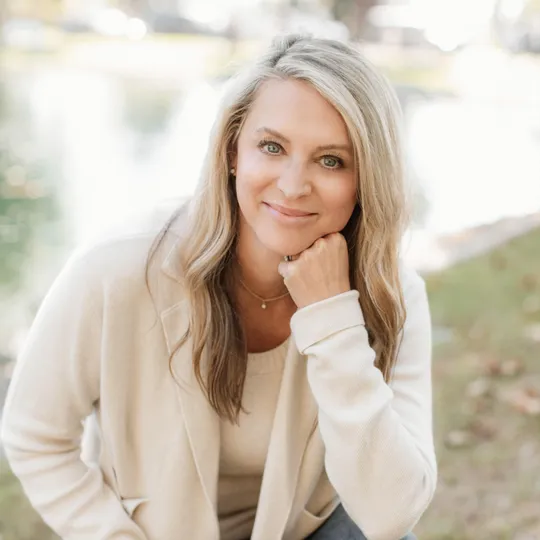 Bunny Booth, Agent in  - Compass