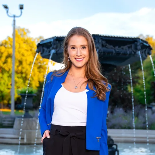 Kristin Donohue, Agent in  - Compass