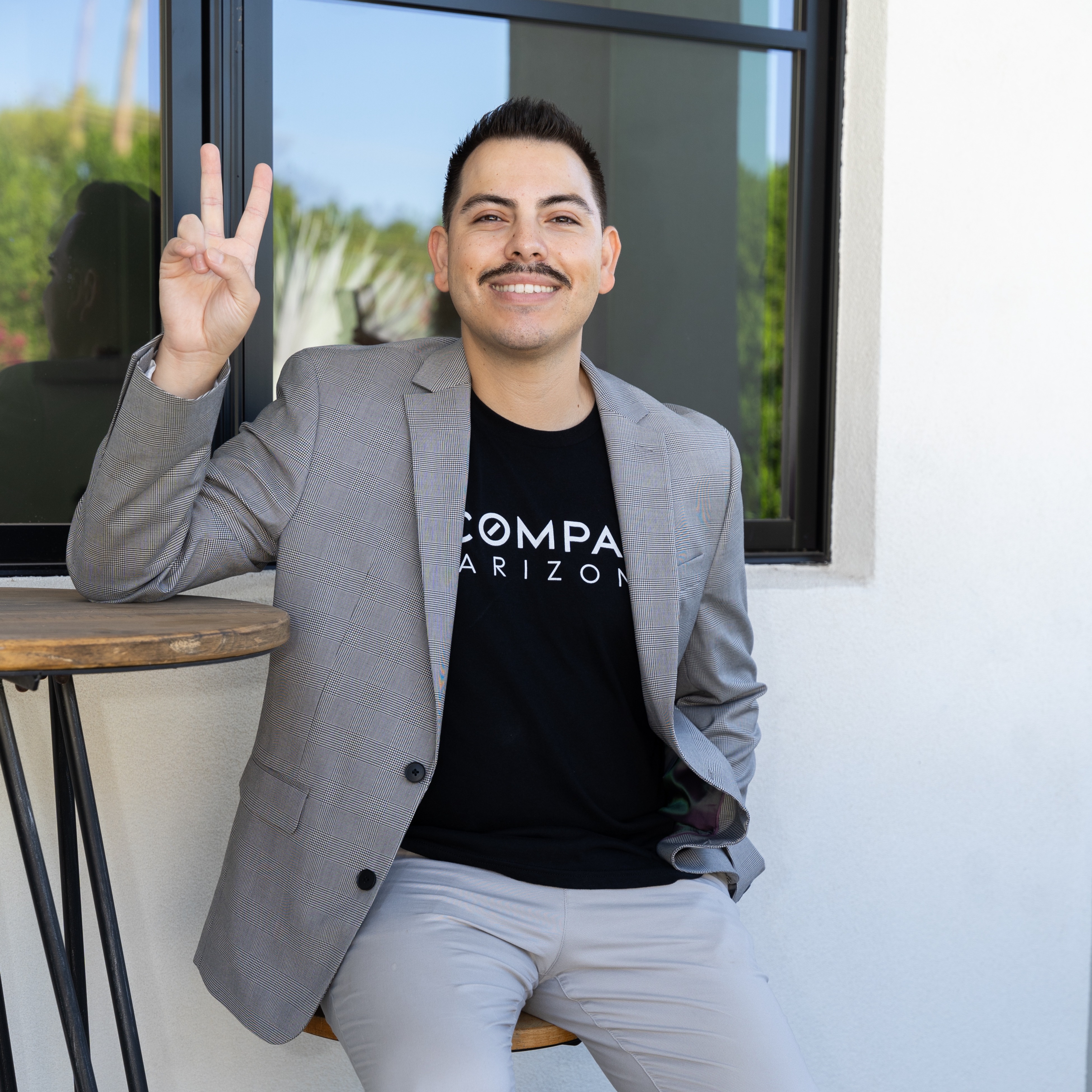 Headshot of Francisco Ruiz