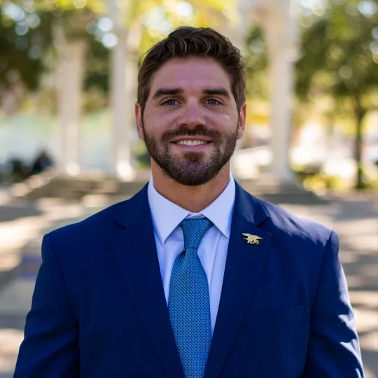 Everett Lemaire, Agent in  - Compass