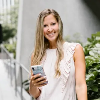 Jessica Peltier, Agent in  - Compass