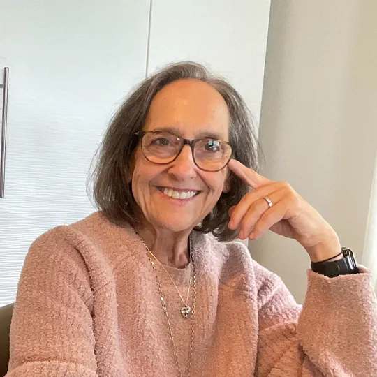 Ellen Diamond, Agent in  - Compass