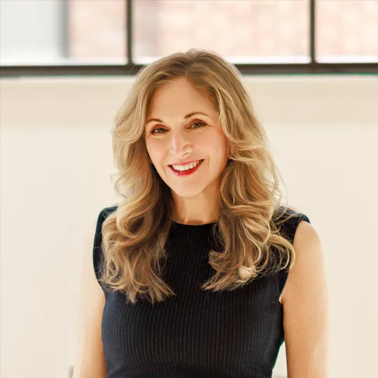 Jennifer Knoll, Agent in  - Compass