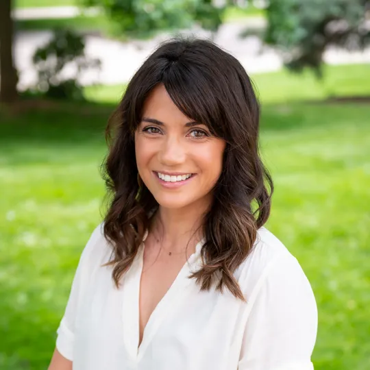 Jessica Asherin, Agent in  - Compass