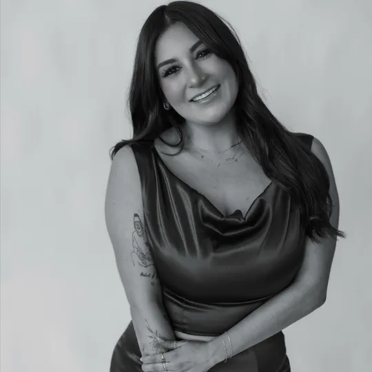 Erin Johnson, Agent in  - Compass