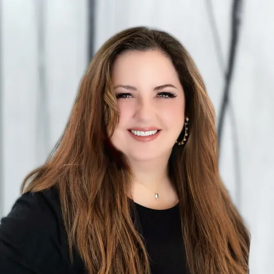 Christina Chianelli, Agent in  - Compass