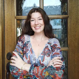 Sydney Caldwell, Agent in  - Compass