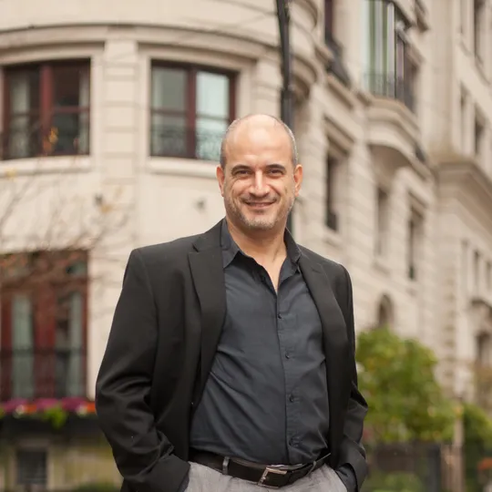 Peter Xantheas, Agent in  - Compass