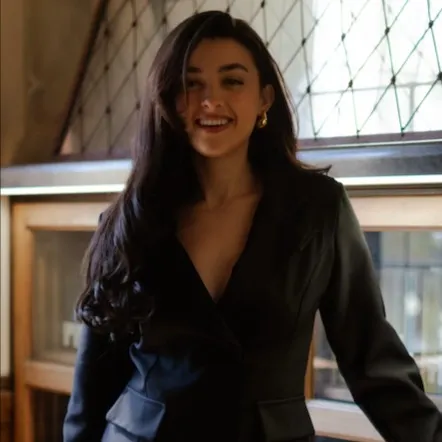 Valyntina Thomas, Agent in  - Compass