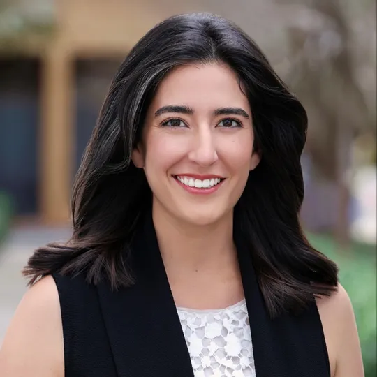 Angelica Diaz, Agent in  - Compass