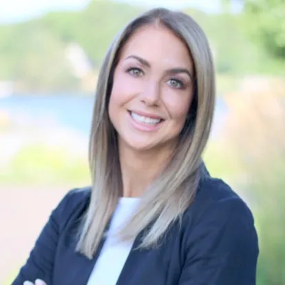 Amy Repik, Agent in  - Compass