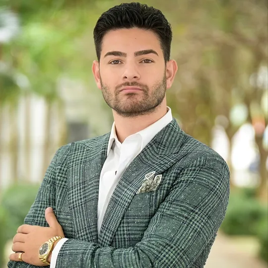 Daniel Har, Agent in  - Compass