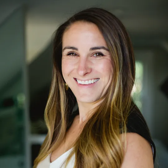 Kelsey Walters, Agent in  - Compass