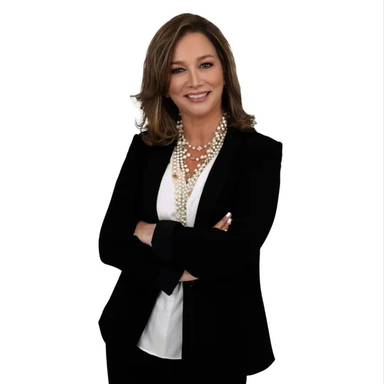 Susan Glover, Agent in  - Compass