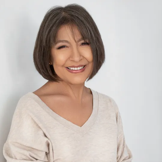 Pamela Schaeffer, Agent in  - Compass