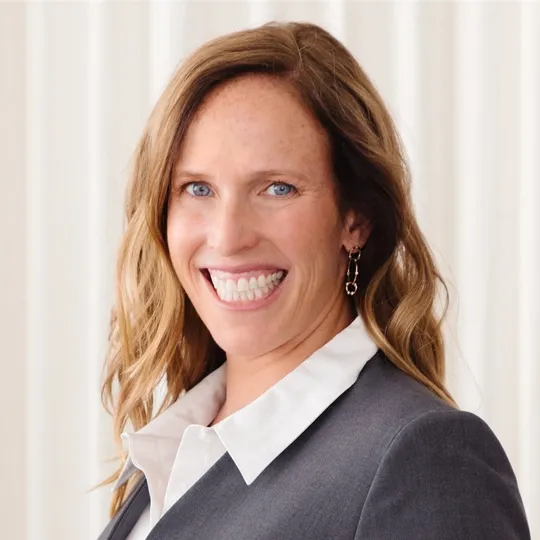 Mindy Armbruster, Agent in  - Compass