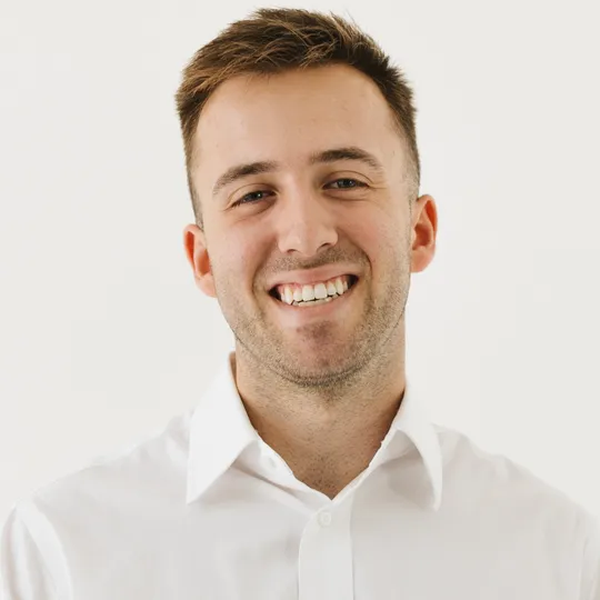 Sam Gray, Agent in  - Compass