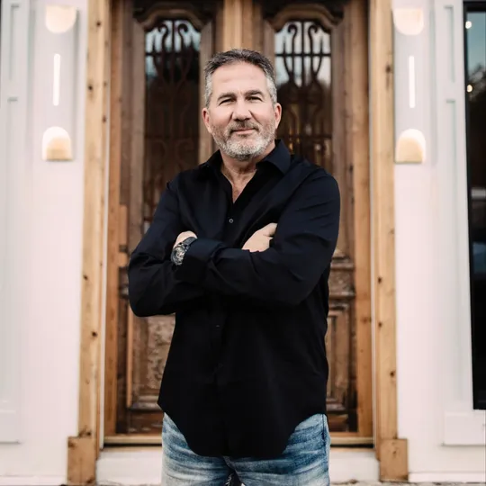 Erich Hardy, Agent in  - Compass