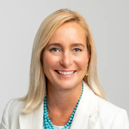 Jennifer Oliver, Agent in  - Compass