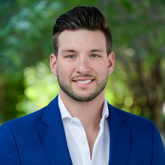 Frank Lustig, Agent in  - Compass