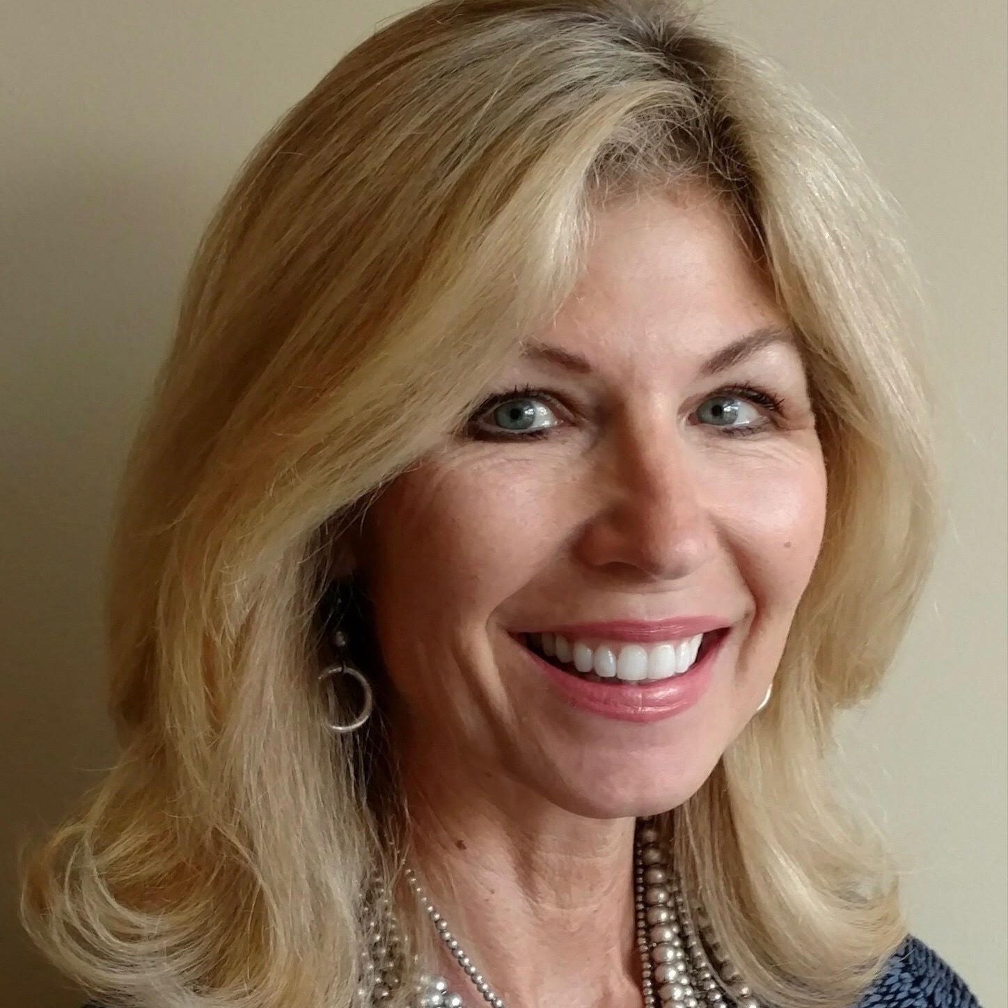 Headshot of Jan Constantine