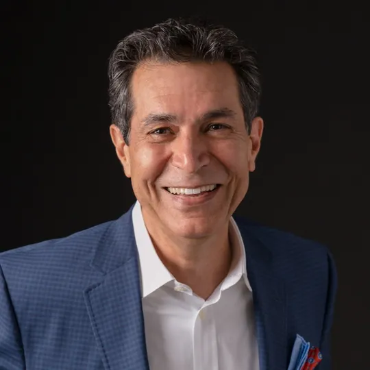 Moe Baniani, Agent in  - Compass