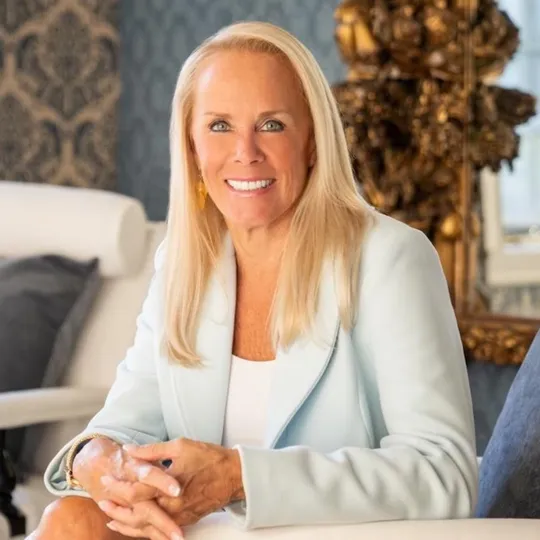 Margaret Trautmann, Agent in  - Compass