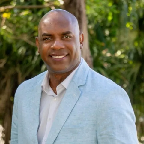 Shane Beckford, Agent in  - Compass