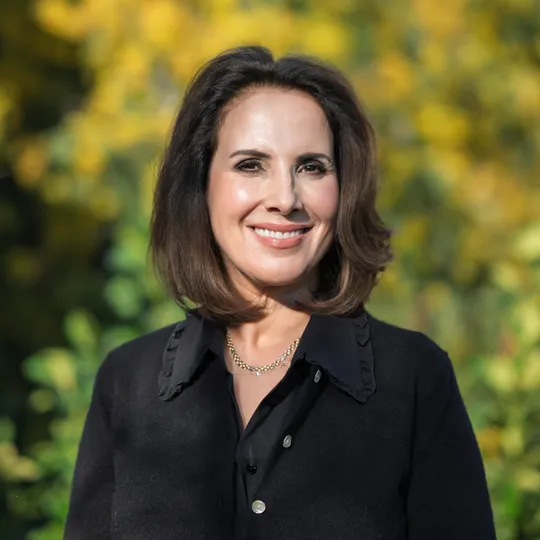 Sandy Comaroto, Agent in  - Compass