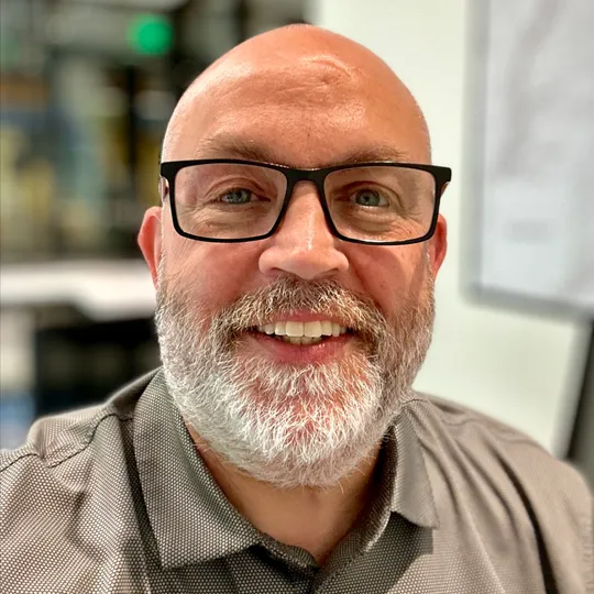 Gabriel Oxford, Agent in  - Compass