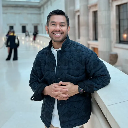 Wari Asmawar, Agent in  - Compass