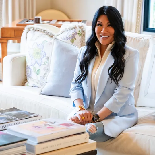 Joy Aumann, Agent in  - Compass