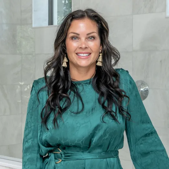 Brooke Iarossi, Agent in  - Compass