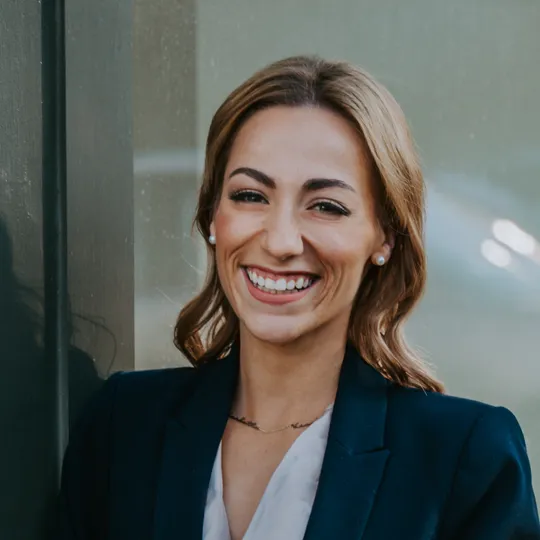 Alicia Richards, Agent in  - Compass