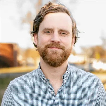 Jesse Carr, Agent in  - Compass