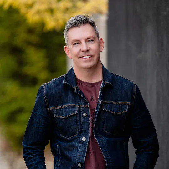 Jon Troshynski, Agent in  - Compass