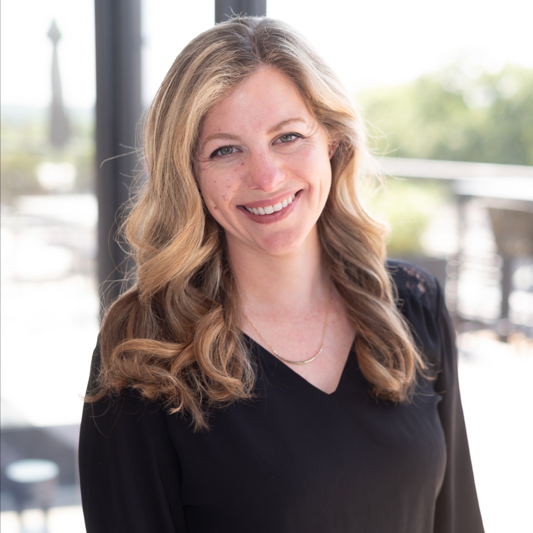 Rebekah Neuhaus, Real Estate Agent Compass