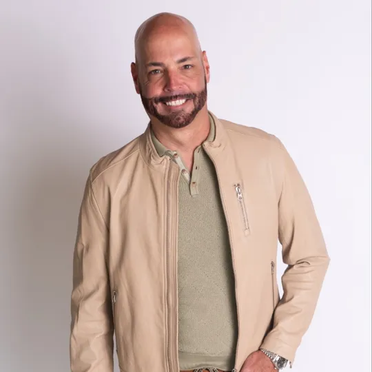 James Daley, Agent in  - Compass