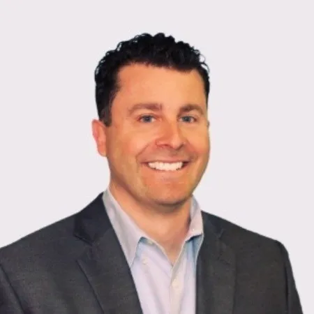 Erik Schuler, Agent in  - Compass